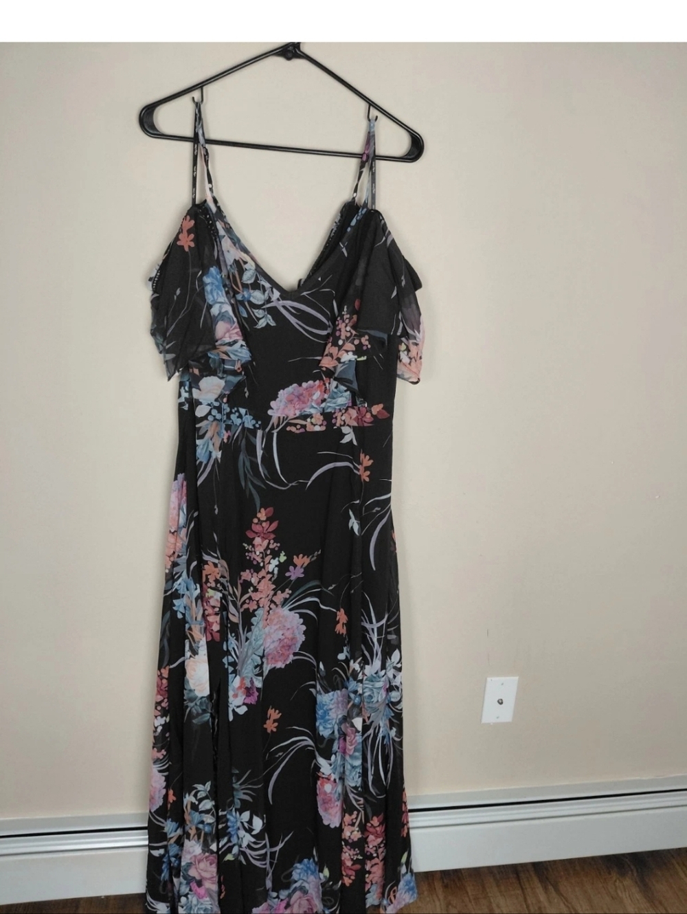 City Chic Flourish Floral Cold Shoulder Maxi Dress Size 18 - Picture 5 of 7